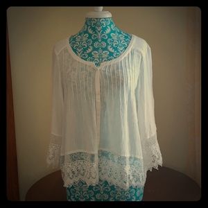 American Eagle Outfitters white blouse